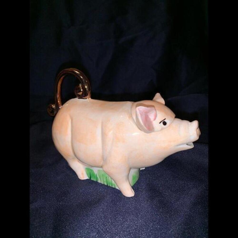 Andy Titcomb 1998 Pig Teapot Made‎ in England